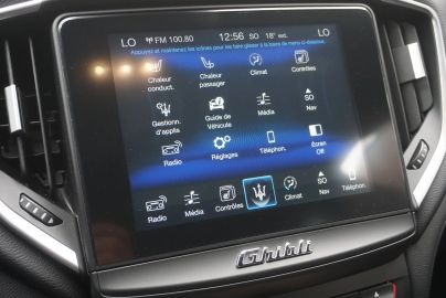 Car image 28