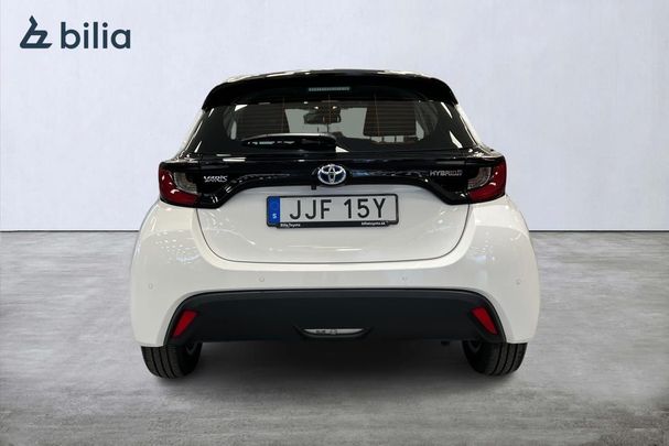 Toyota Yaris 1.5 Hybrid 86 kW image number 2