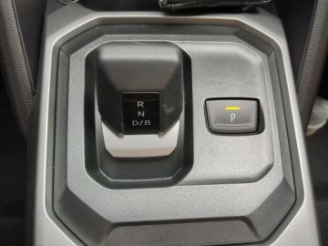 Car image 29
