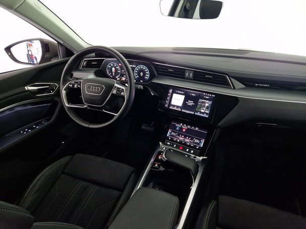 Audi Q8 55 quattro e-tron Business 250 kW image number 11