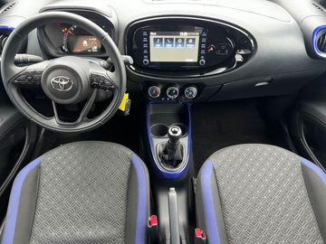 Car image 8