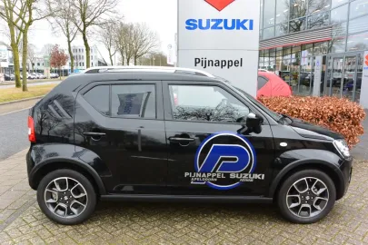 Car image 3