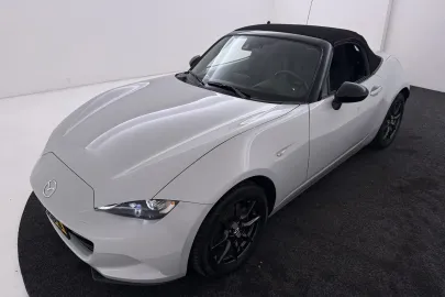 Car image 49