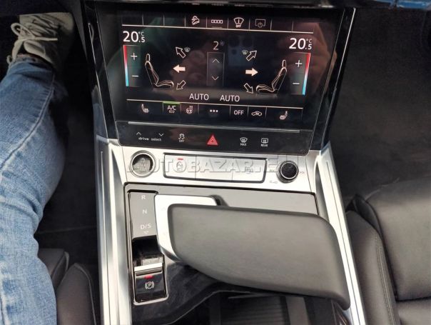 Audi e-tron 55 quattro S-line 300 kW image number 26