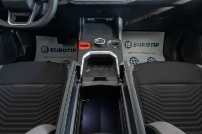 Car image 47