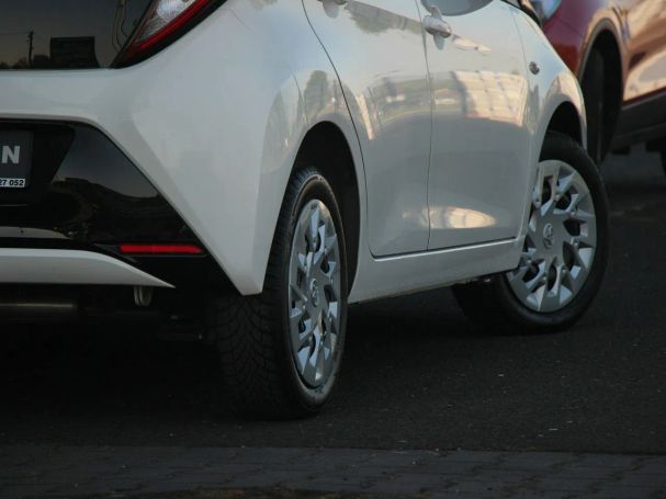 Toyota Aygo 53 kW image number 6