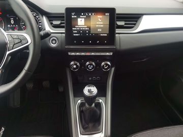 Car image 12