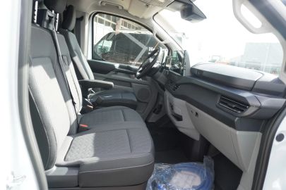 Car image 28