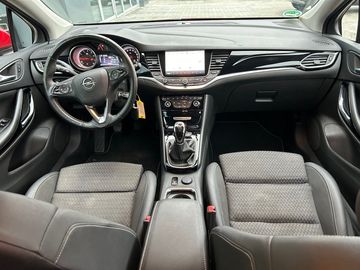 Car image 15