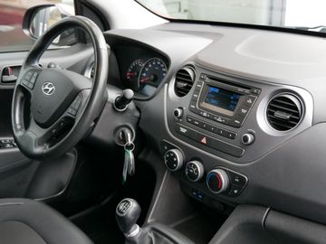 Car image 20