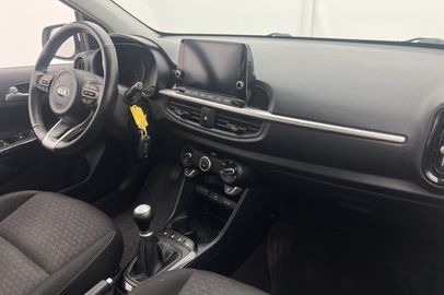 Car image 23