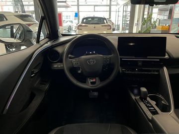 Car image 10