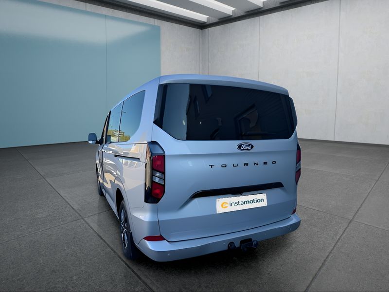 Ford Tourneo Custom 320