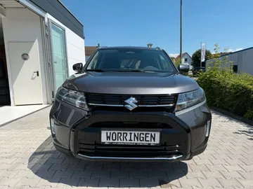 Car image 3