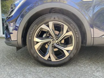 Car image 37
