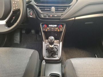 Car image 13