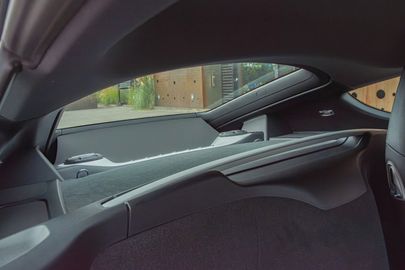 Car image 28