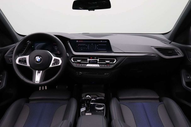 BMW 118i 100 kW image number 22