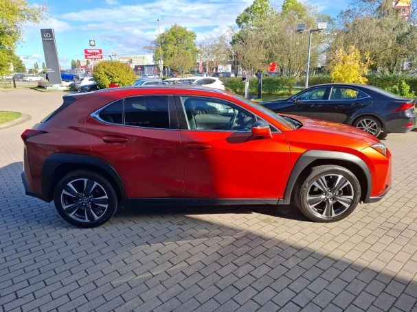 Lexus UX 200 126 kW image number 6