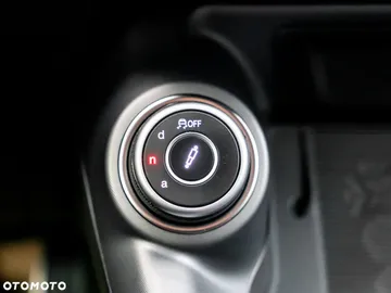Car image 34