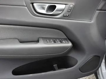 Car image 45