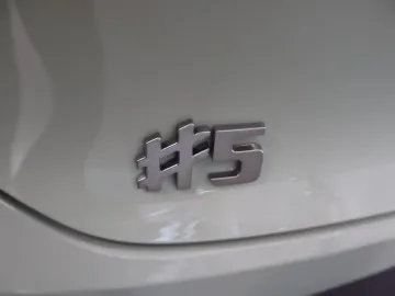 Car image 50