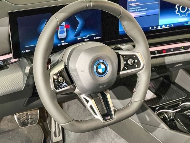 BMW i5 eDrive40 250 kW image number 6