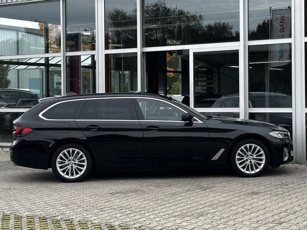 BMW 520d Touring xDrive 140 kW image number 8