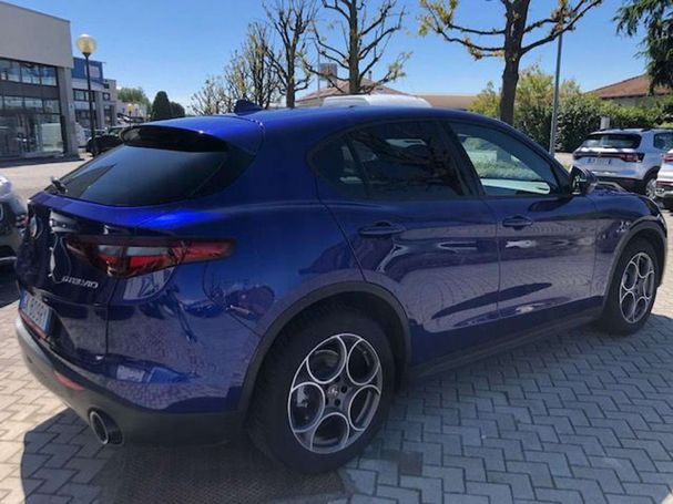 Alfa Romeo Stelvio 2.2 AT8 Q4 140 kW image number 2