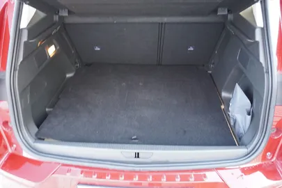 Car image 29