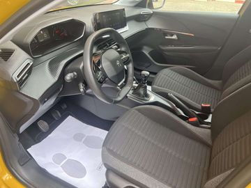 Car image 30