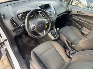 Car image 10