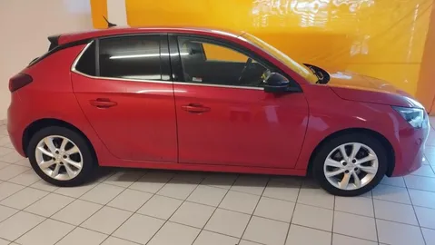 Car image 3