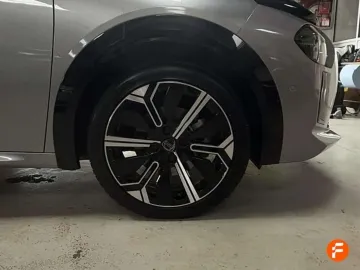 Car image 31