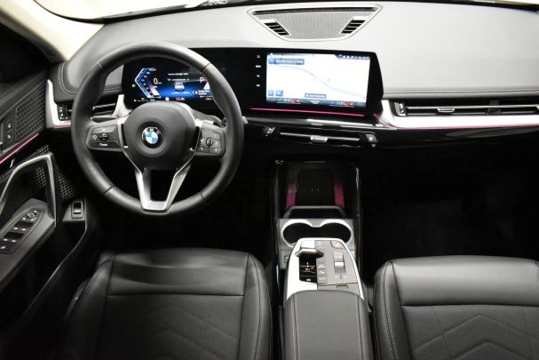 BMW X1 sDrive18i 100 kW image number 9