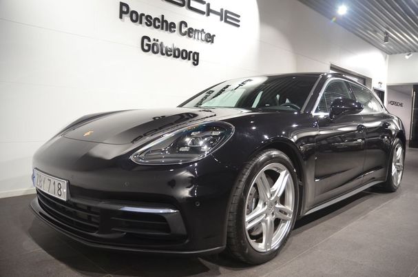 Porsche Panamera 4 Sport Turismo 243 kW image number 8