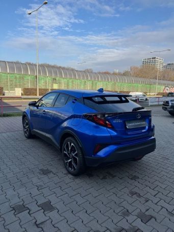 Toyota C-HR 1.8 Hybrid 90 kW image number 6