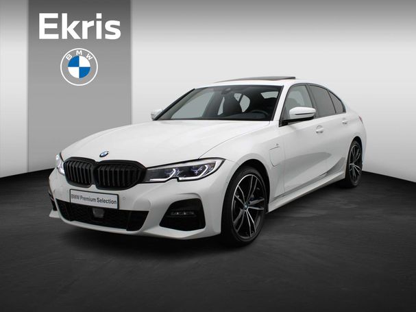 BMW 320 e M Sport 150 kW image number 1