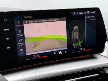 Car image 36