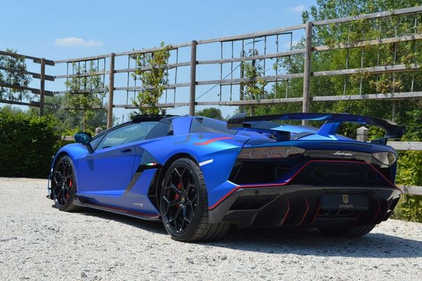 Lamborghini Aventador Roadster SVJ 566 kW image number 1