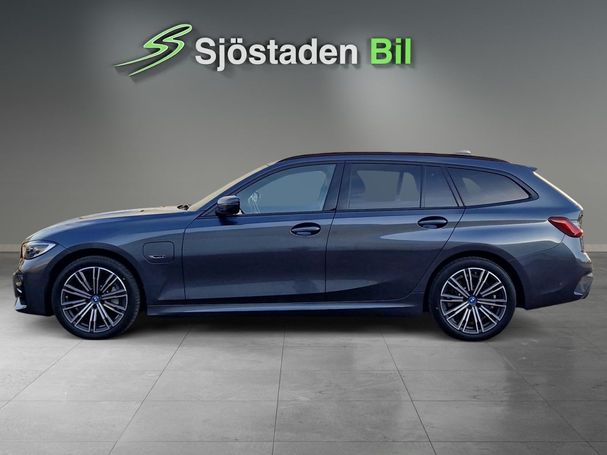 BMW 330e Touring M Sport xDrive Steptronic 216 kW image number 3