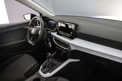 Car image 37