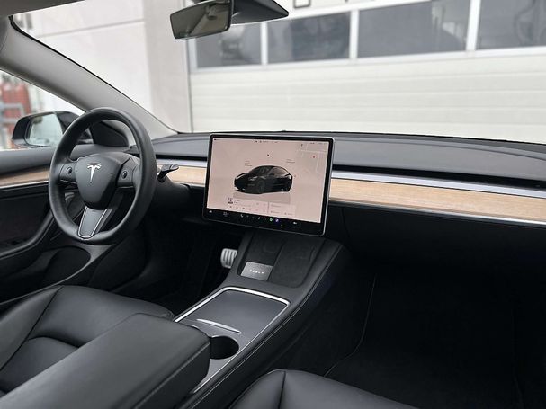 Tesla Model 3 Performance AWD 377 kW image number 11