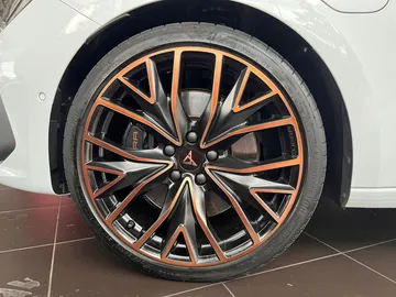 Car image 39