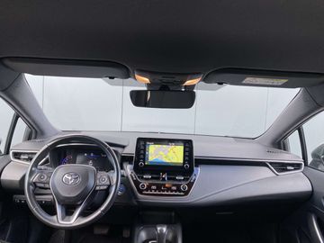 Car image 24