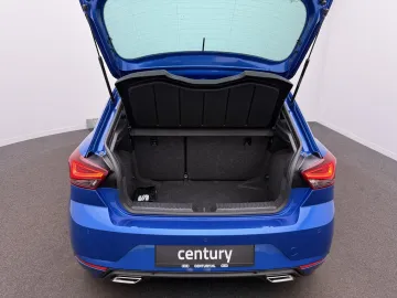 Car image 30