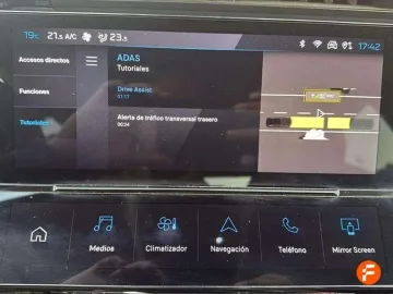 Car image 27
