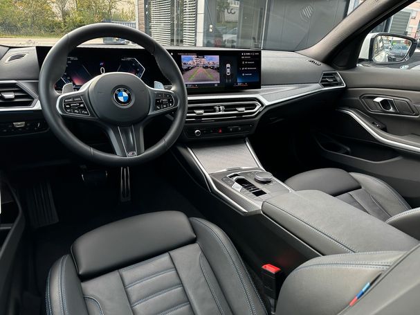 BMW 330i M xDrive 180 kW image number 26