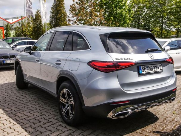 Mercedes-Benz GLC 300 e Avantgarde 230 kW image number 3