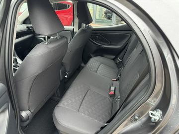 Car image 11